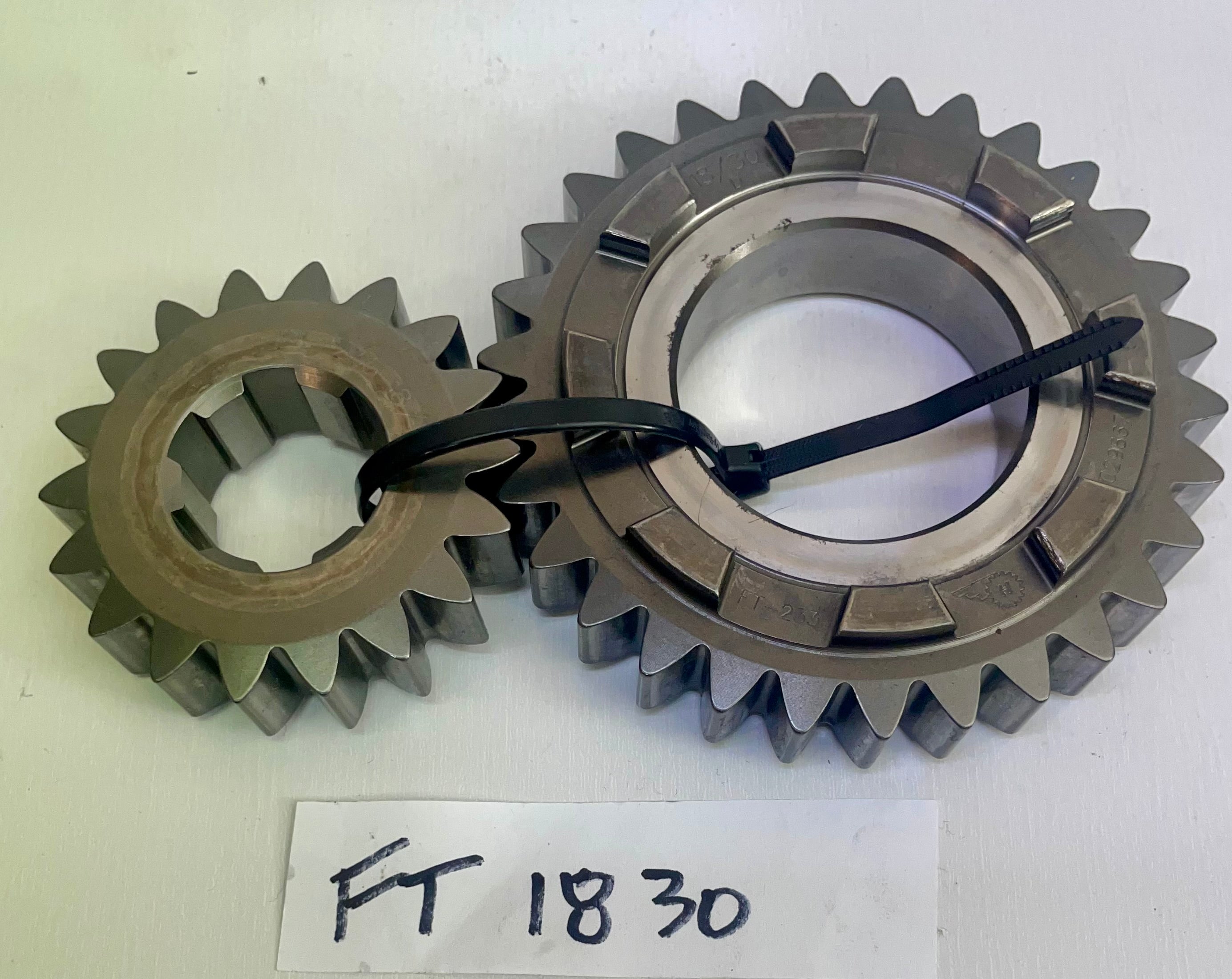 Hewland FT gear pairs 18/30 M